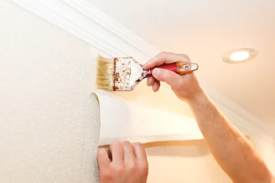 Pose de papier peint au Mesnil-sur-Blangy — revêtements muraux et toiles de verre